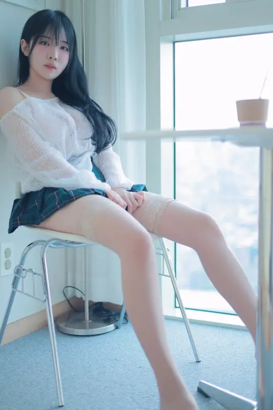 Extra-short plaid skirt - Patreon